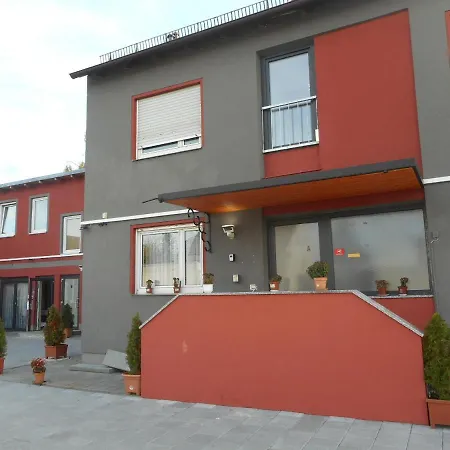 בית הארחה Alis 3*