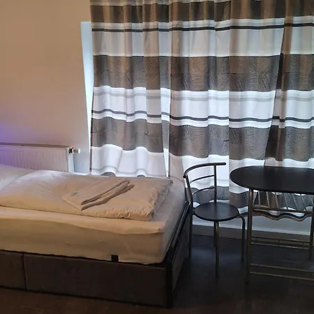 Alis 3* اوغسبورغ