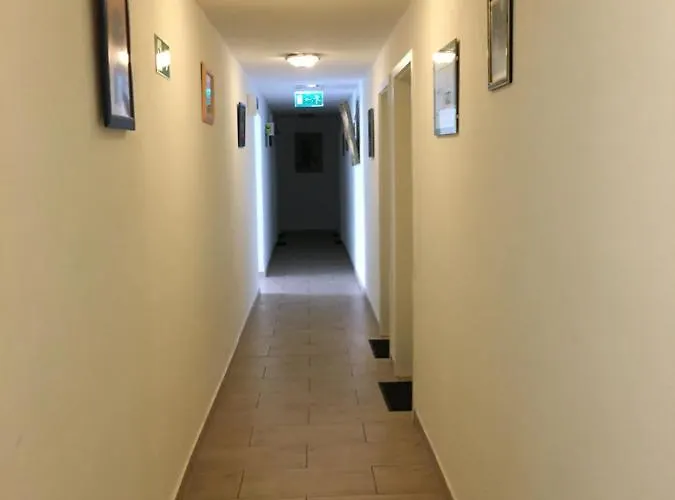 בית הארחה Alis אוגסבורג