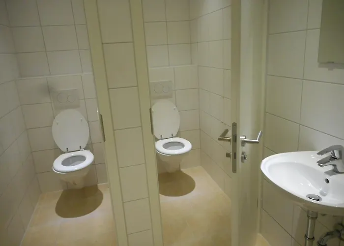 Alis אוגסבורג